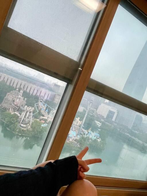 Min * Seoul